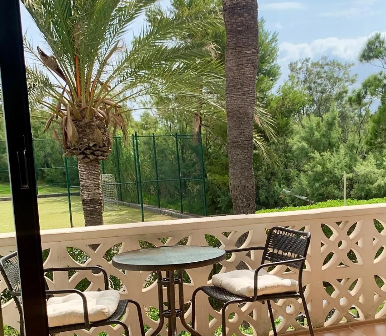 Sunny Spacious Family Apartment In Puerto Pollensa